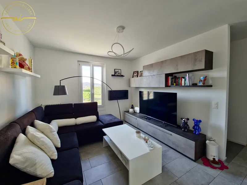 MODERNO APPARTAMENTO 3.5 LOCALI A MORBIO INFERIORE, foto 3