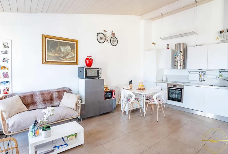 APPARTAMENTO 2.5 LOCALI DUPLEX INDIPENDENTE A LIGORNETTO, Foto 5