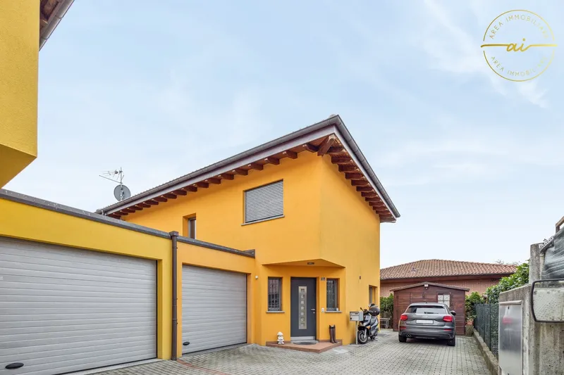 MERAVIGLIOSA CASA UNIFAMILIARE CON GIARDINO PRIVATO, Foto 2