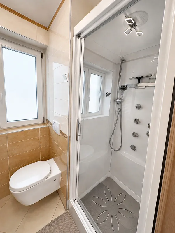 MONO VICINO AL LAGO A LUGANO | RENDIMENTO BNB CIRCA 12%, foto 10