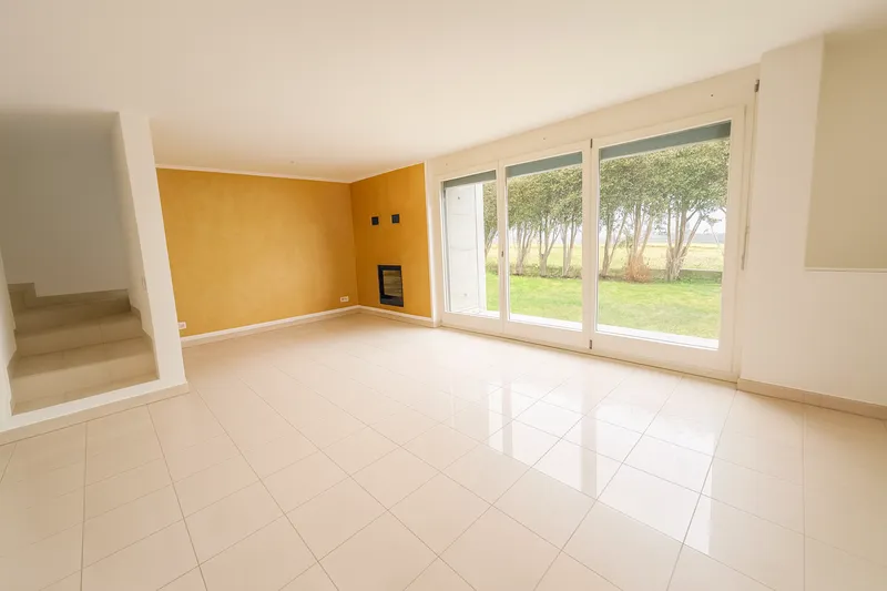 BRIONE SOPRA MINUSIO – CASA INDIPENDENTE CON PISCINA, foto 3
