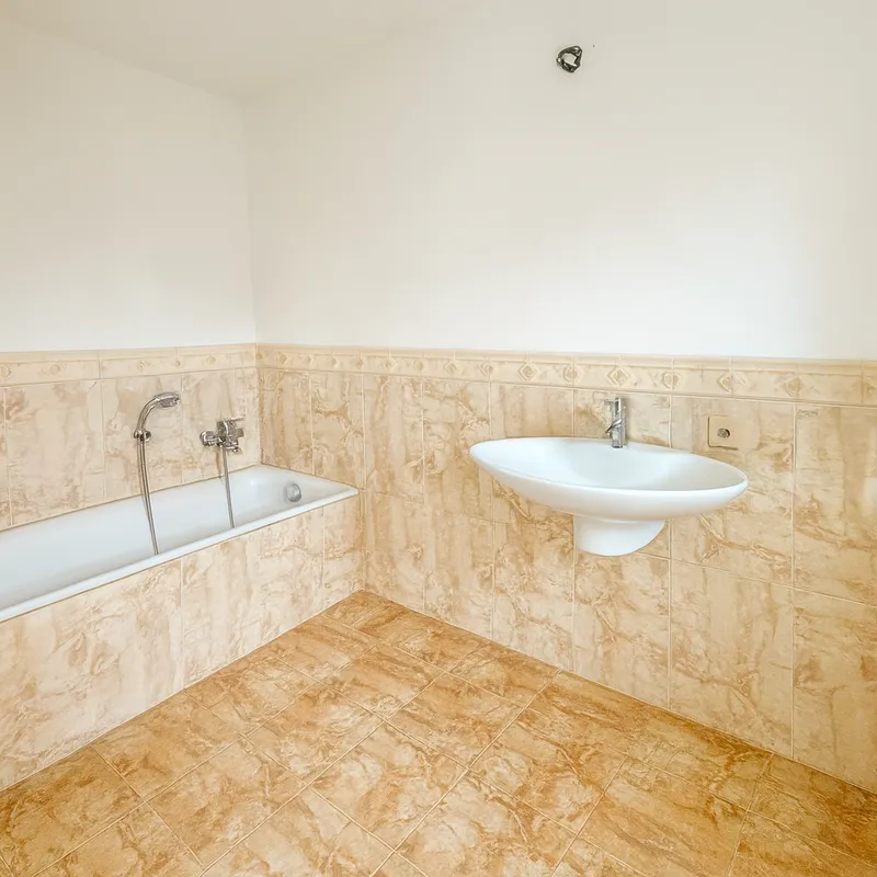 BRIONE SOPRA MINUSIO – CASA INDIPENDENTE CON PISCINA, foto 11