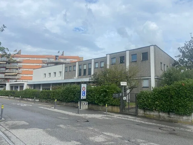 AMPIO STABILE ARTIGIANALE/COMMERCIALE INDIPENDENTE A BALERNA, foto 1