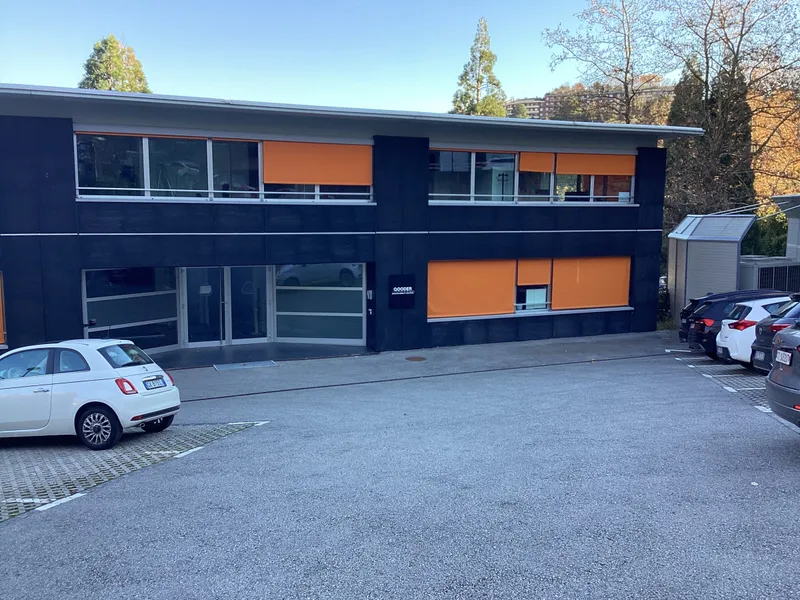 AFFITTASI AREE COMMERCIALI IN STABILE MODERNO A VACALLO, photo 2