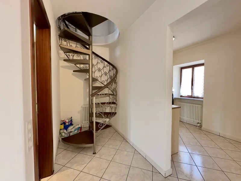 CASA DI NUCLEO 5.5 LOCALI INTERAMENTE RISTRUTTURATA A MANNO, foto 5
