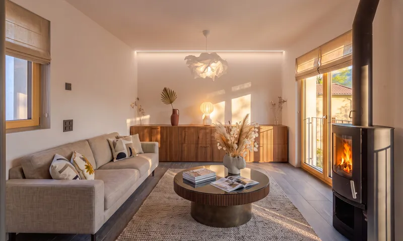 AMPIA CASA DI 3.5 LOCALI CON GIARDINO E DEPENDANCE A BRENO, Foto 4