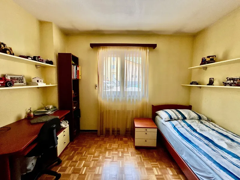 CASA INDIPENDENTE DI 5.5 LOCALI CON GIARDINO A MEZZOVICO, Foto 7