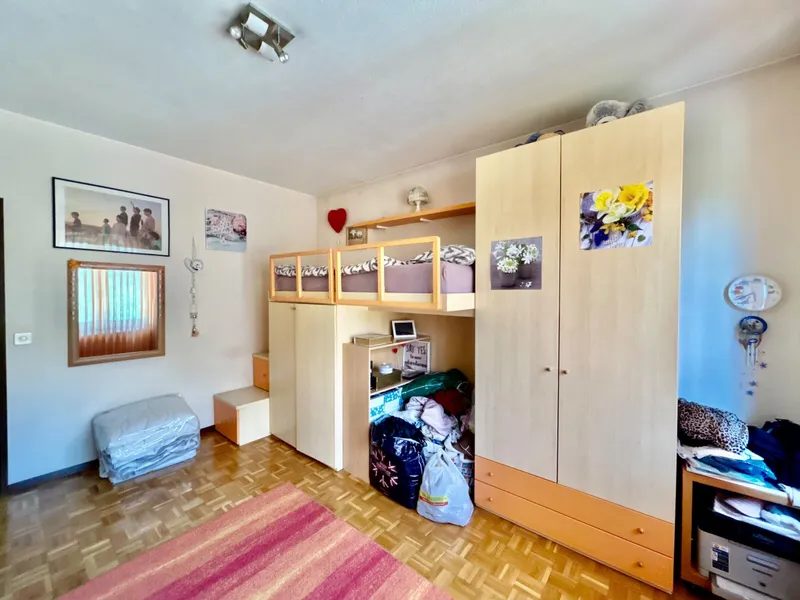 CASA INDIPENDENTE DI 5.5 LOCALI CON GIARDINO A MEZZOVICO, Foto 8