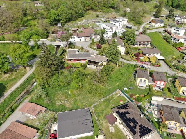 AMPIO TERRENO EDIFICABILE CON PROGETTO APPROVATO A MEZZOVICO, foto 3