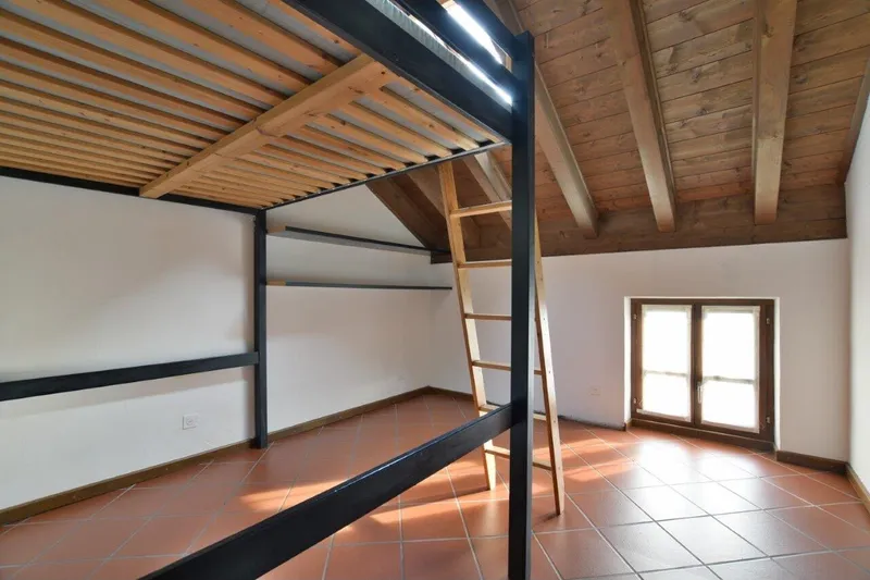 AFFITTASI LUMINOSA CASA SU 2 PIANI A CLARO - BELLINZONA, Foto 7
