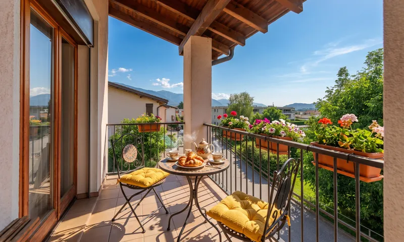 AMPIA CASA GEMELLA DI 7 LOCALI CON GIARDINO A LIGORNETTO, foto 5