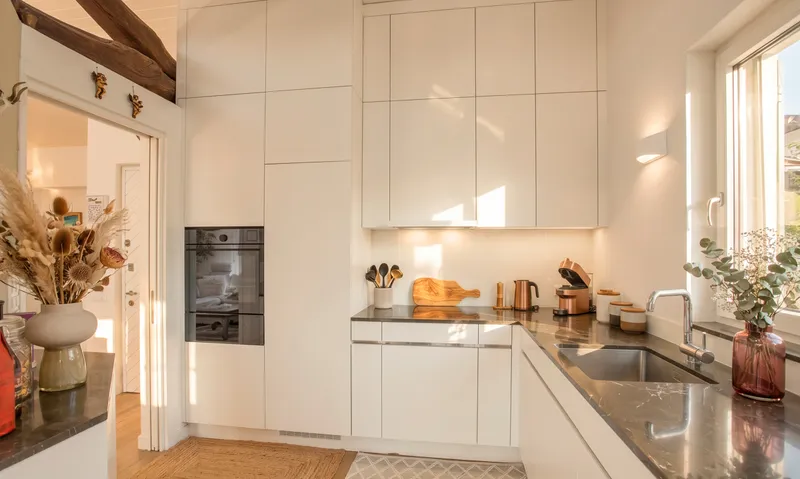 BELLA CASA INDIPENDENTE DI 3.5 LOCALI CON DARSENA A BISSONE, foto 4