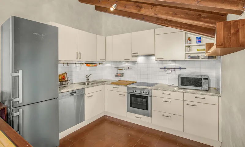 SPLENDIDO ATTICO MANSARDATO 5.5 LOCALI DI 190 MQ A MAGLIASO, foto 3