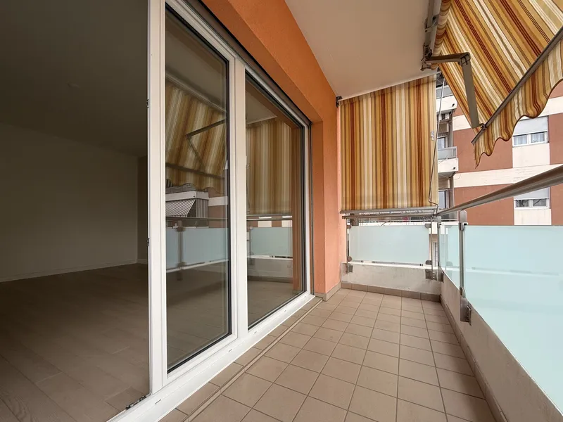 AFFITTASI CONFORTEVOLE 3.5 LOCALI CON 2 TERRAZZE A VIGANELLO, foto 2