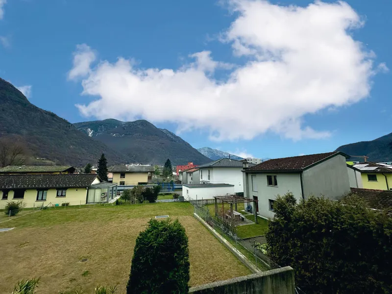 ELEGANTE 3.5 LOCALI CON AMPIA TERRAZZA NEL CUORE DI CASTIONE, Foto 9
