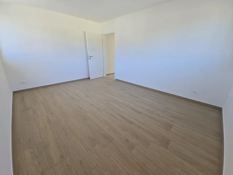 NUOVO ED AMPIO ATTICO 3.5 LOCALI CON TERRAZZA AD AGNO, foto 8