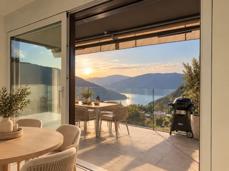 NUOVO ATTICO 2.5 LOCALI CON TERRAZZA VISTA LAGO A ROVIO, foto 1