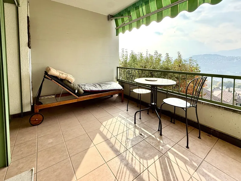 3.5 LOCALI RINNOVATO CON TERRAZZA E VISTA APERTA A SORAGNO, photo 2