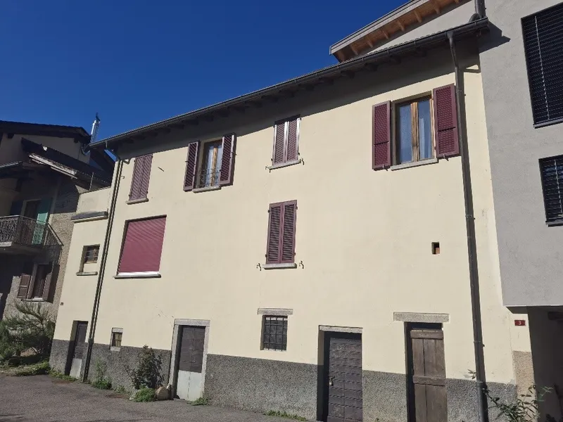 GRAZIOSA CASA TICINESE 4 LOCALI CON GIARDINETTO A TESSERETE, foto 8
