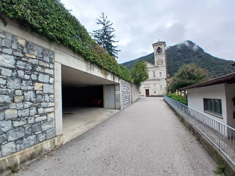 AMPIO E LUMINOSO 2.5 LOCALI DI 80 MQ AD AROGNO ALTA, Foto 8