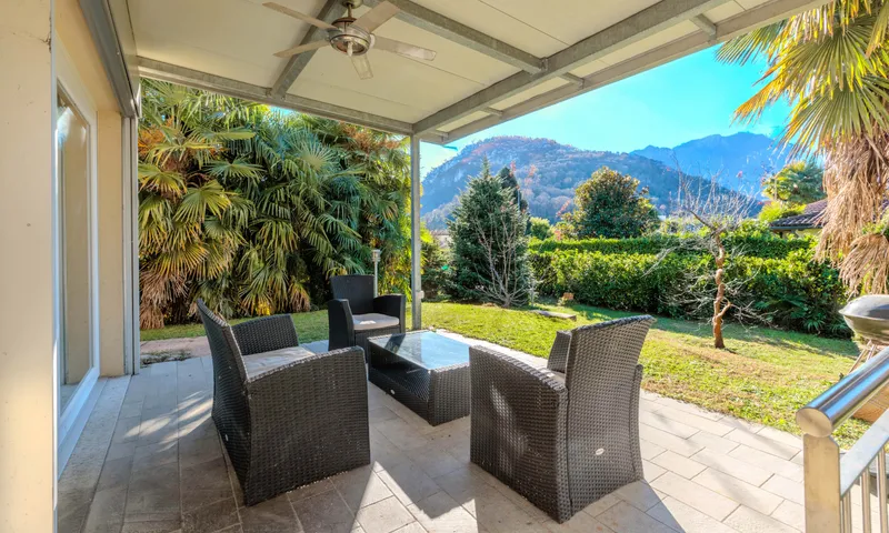 BELLISSIMA VILLA 6.5 LOCALI A POCHI PASSI DAL LAGO A CASLANO, photo 2