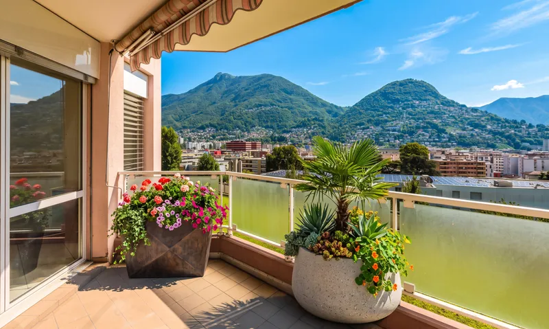 AMPIO 4.5 VISTA LAGO CON TERRAZZA IN ZONA CENTRALE A LUGANO, photo 2