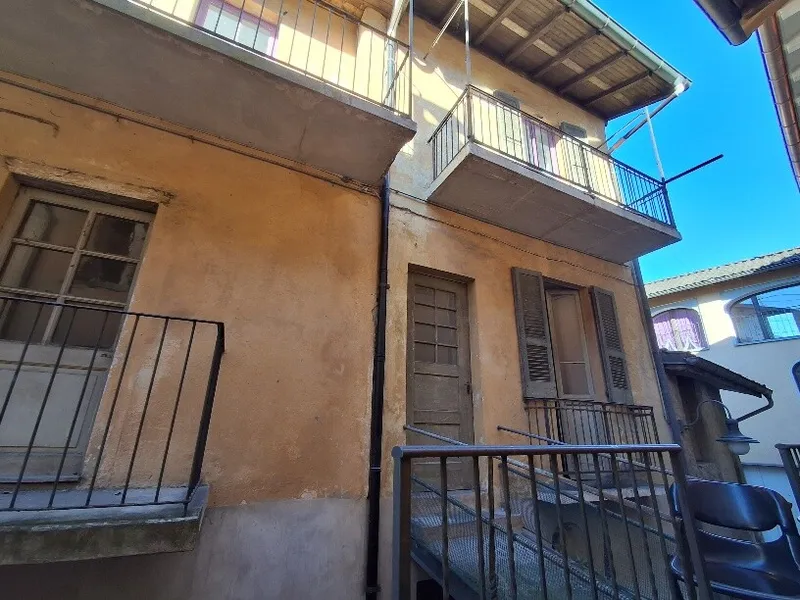 AFFARE - CASE RUSTICHE DA RISTRUTTURARE A PONTE TRESA, photo 4