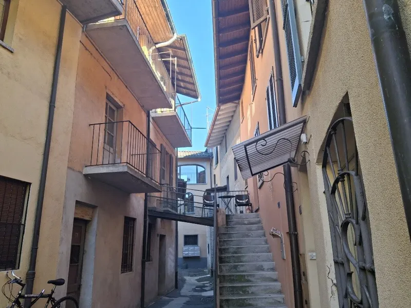 AFFARE - CASE RUSTICHE DA RISTRUTTURARE A PONTE TRESA, photo 1