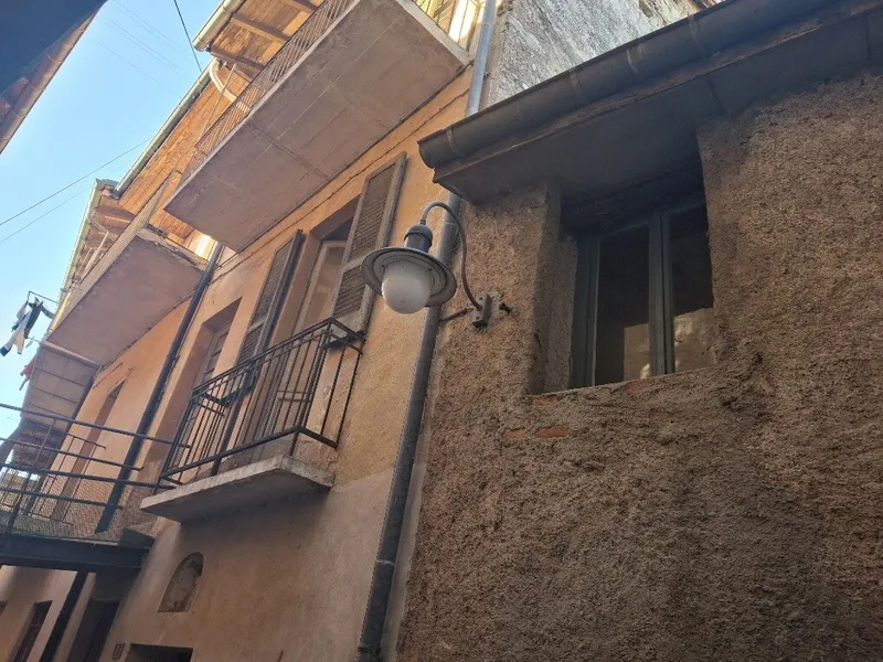 AFFARE - CASE RUSTICHE DA RISTRUTTURARE A PONTE TRESA, photo 5