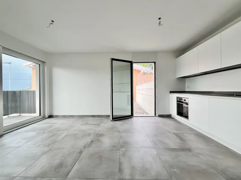 AFFITTASI NUOVO 2.5 LOCALI CON TERRAZZO A LUGANO TESSERETE, foto 2