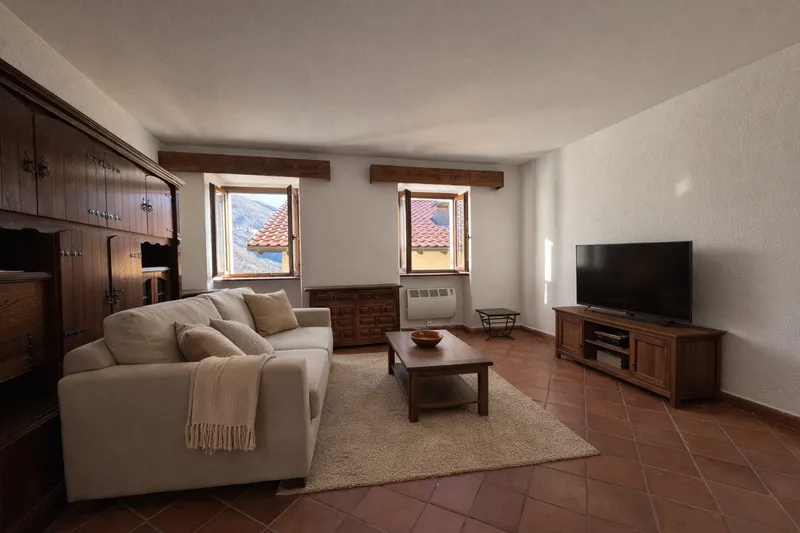 AMPIA CASA 5.5 LOCALI CON GIARDINO PRIVATO A SCAREGLIA, foto 1