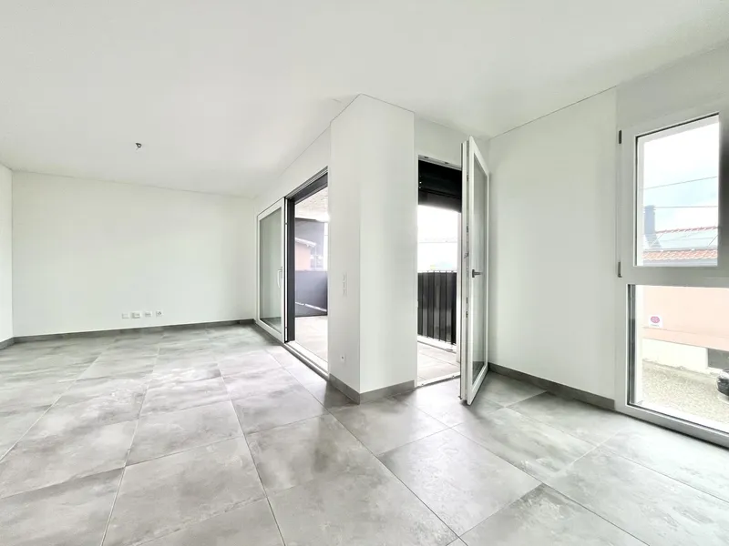 AFFITTASI NUOVO 2.5 LOCALI CON TERRAZZO A LUGANO TESSERETE, photo 4