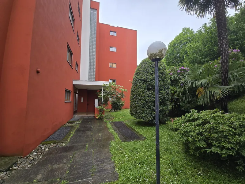SPAZIOSO 2.5 LOCALI MODERNO CON GIARDINETTO A LUGANO, Foto 9