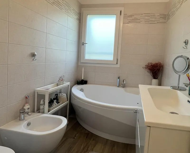 ELEGANTE APPARTAMENTO 3.5 LOCALI CON TERRAZZA A VACALLO, Foto 6
