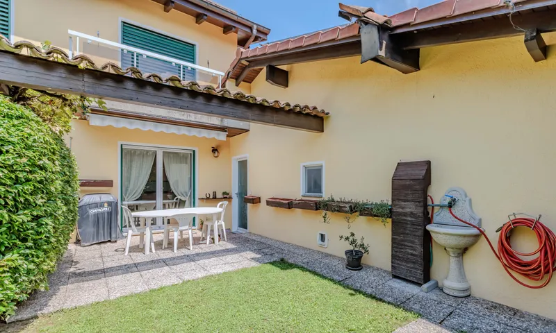 VILLA 4.5 LOC. IN BIOEDILIZA CON GIARDINO A RIVA SAN VITALE, foto 6