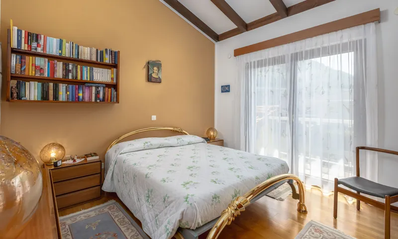 VILLA 4.5 LOC. IN BIOEDILIZA CON GIARDINO A RIVA SAN VITALE, foto 7