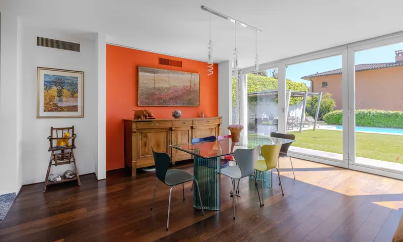 ESCLUSIVA VILLA 6.5 LOCALI CON PISCINA E GIARDINO A CADRO, foto 2