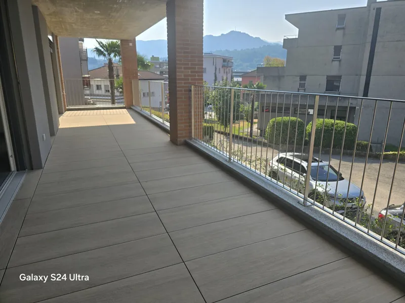 BELLISSIMO E NUOVO 3.5 LOCALI CON GRANDE TERRAZZA AD AGNO, foto 6