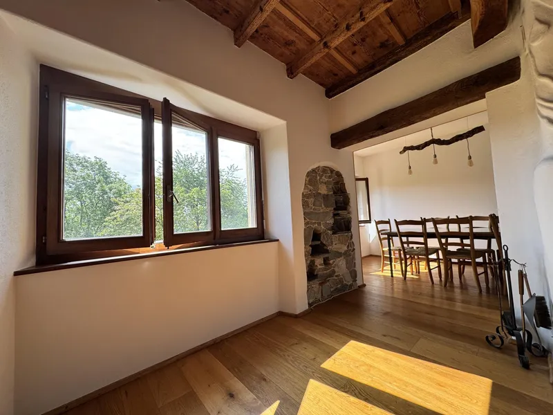 AFFASCINANTE CASA 3.5 CON SAUNA E LOCALI ACCESSORI A SESSA, foto 3