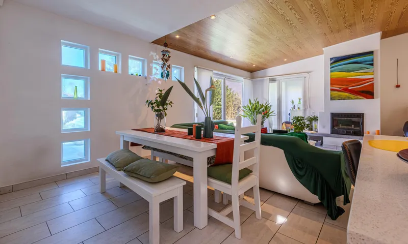 STUPENDA E AMPIA VILLA 5.5 CON PISCINA E GIARDINO A CAMORINO, photo 4