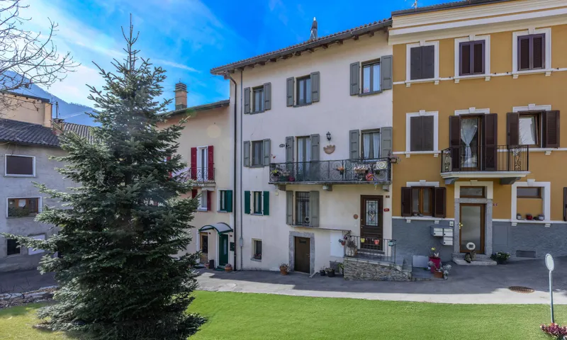 GRANDE CASA DI 5.5 LOCALI A VILLA LUGANESE, foto 1