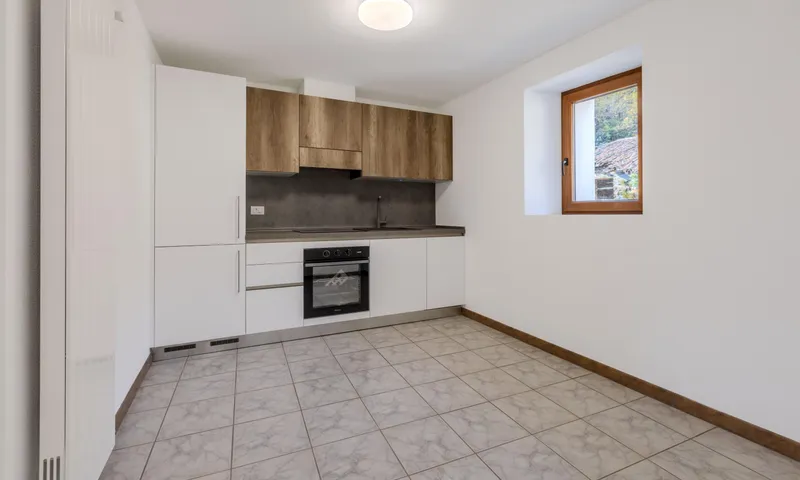 NUOVO 3.5 LOCALI CON GIARDINO NEL NUCLEO DI SIGIRINO, foto 3