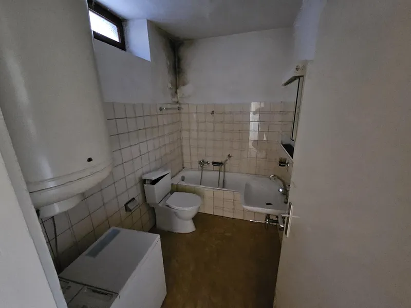 CASA DI NUCLEO 6.5 LOCALI DA RISTRUTTURARE NEL MENDRISIOTTO, foto 8