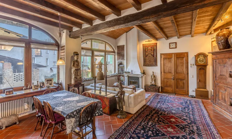 INCANTEVOLE CASA DI 5.5 LOCALI DI CHARME A CASTELROTTO, foto 2