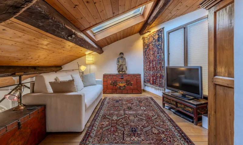 INCANTEVOLE CASA DI 5.5 LOCALI DI CHARME A CASTELROTTO, foto 4