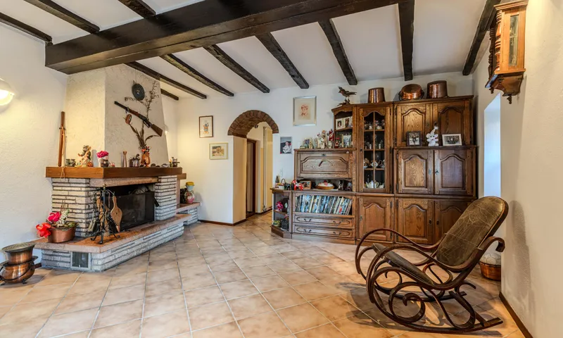 GRANDE CASA RUSTICA DI CHARME DI 4.5 LOCALI A CABBIO, Foto 3