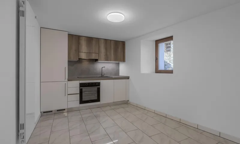 UNITA' DI 2.5 LOCALI IN NUCLEO CON GIARDINO A SIGIRINO, Foto 4