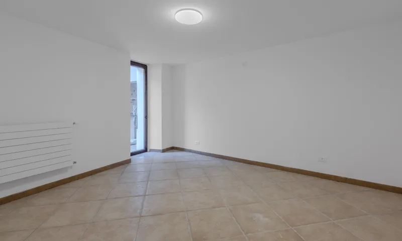 UNITA' DI 2.5 LOCALI IN NUCLEO CON GIARDINO A SIGIRINO, Foto 6