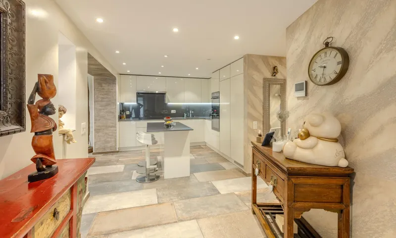 STUPENDA E AMPIA VILLA DI CHARME DI 5.5 LOCALI A MELIDE, foto 4
