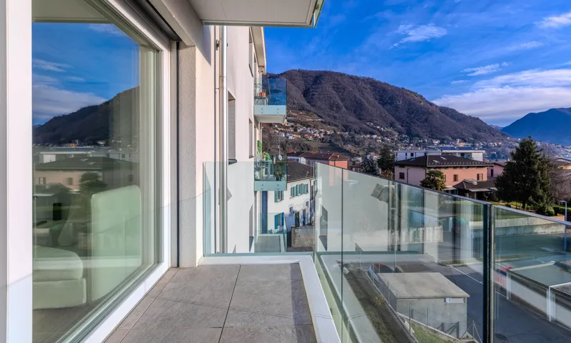 MODERNO 2.5 LOCALI CON VISTA APERTA COME NUOVO A VACALLO, Foto 3